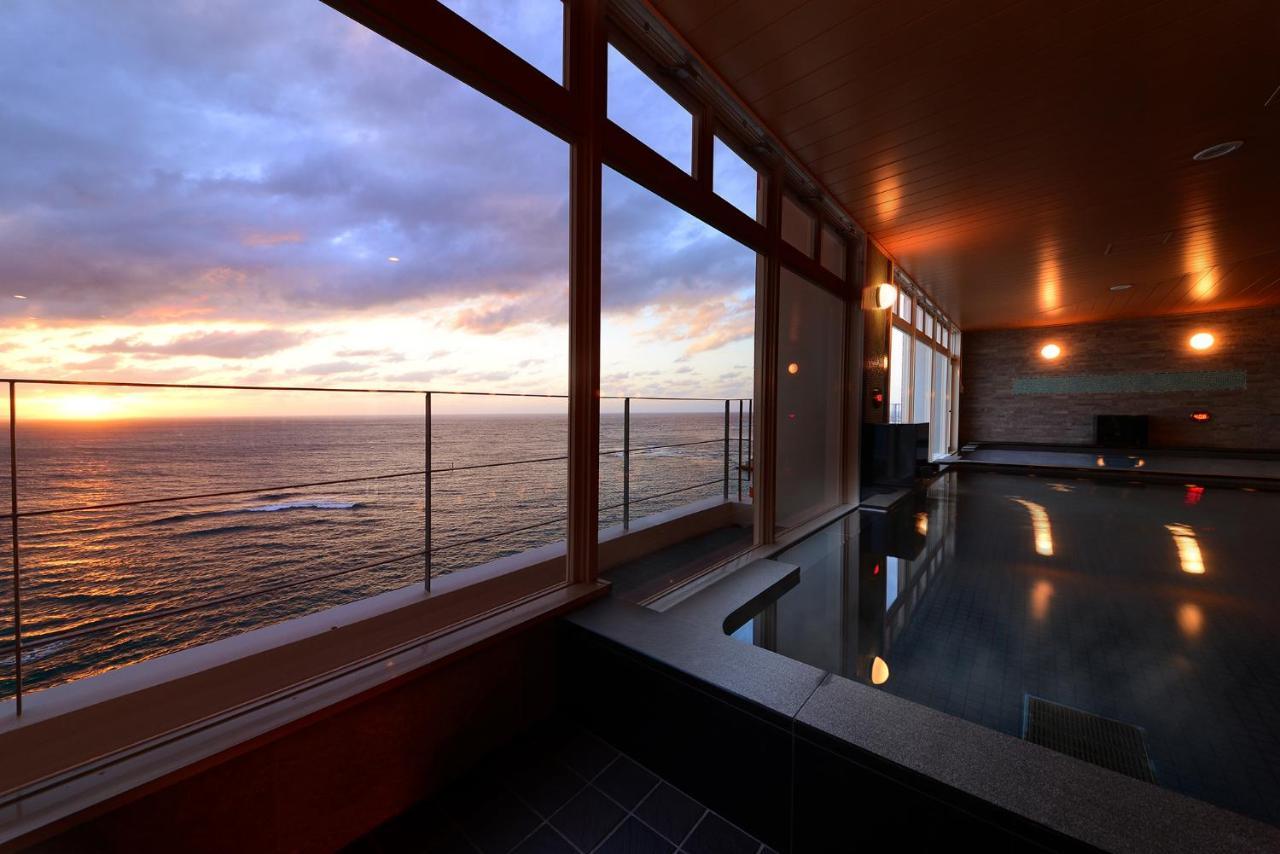 Vessel Hotel Campana Okinawa Chatan Exterior foto