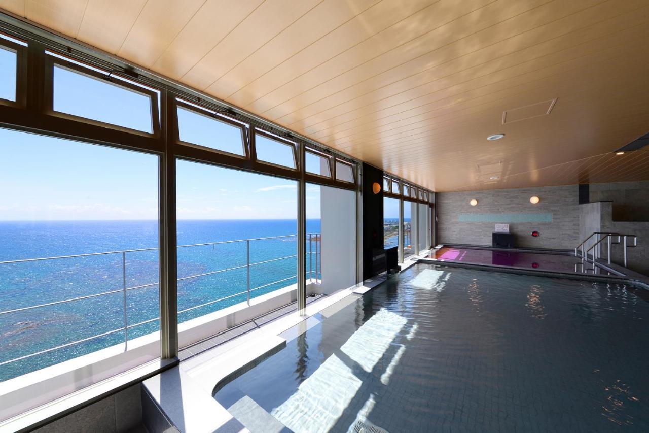 Vessel Hotel Campana Okinawa Chatan Exterior foto
